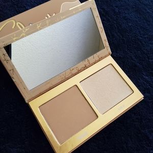 🚫🚫🚫SOLD🚫🚫🚫Face duo palette by Kylie